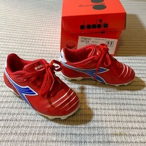 Diadora soccer cleats toddler 9.5